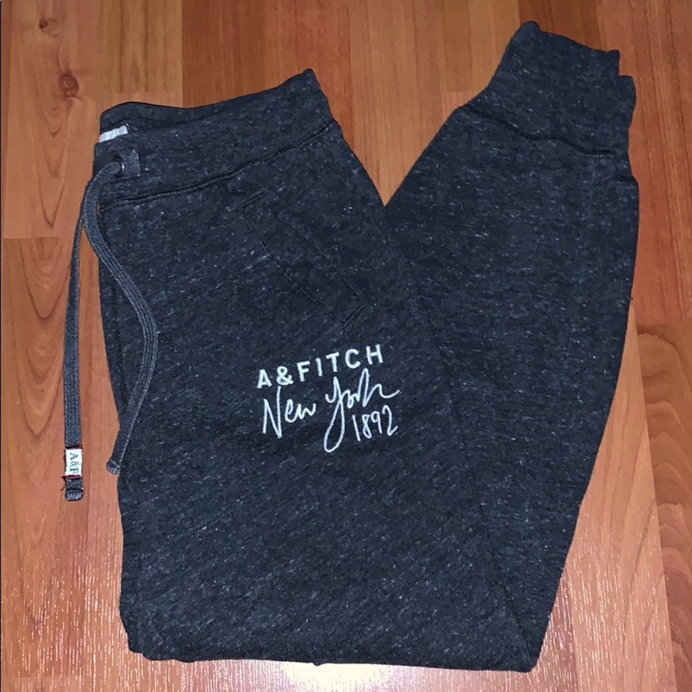 Grey abercrombie & fitch sweatpants